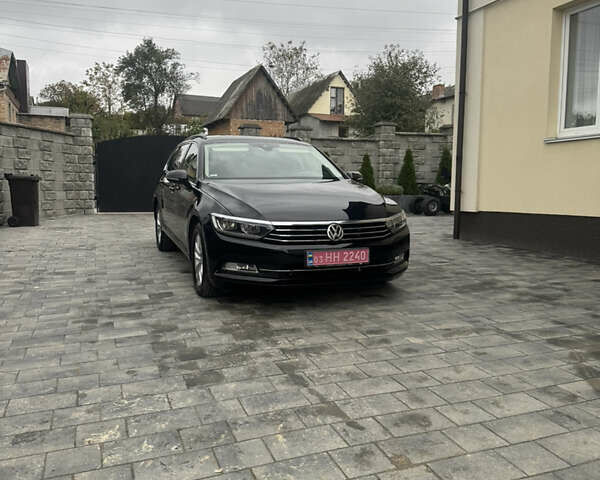 Черный Фольксваген Пассат, объемом двигателя 2 л и пробегом 250 тыс. км за 17400 $, фото 7 на Automoto.ua