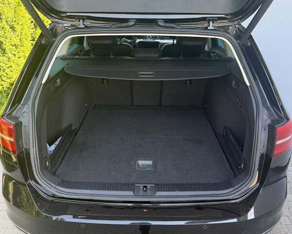 Черный Фольксваген Пассат, объемом двигателя 1.97 л и пробегом 187 тыс. км за 22350 $, фото 7 на Automoto.ua