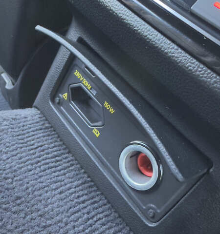 Чорний Фольксваген Пассат, об'ємом двигуна 1.97 л та пробігом 175 тис. км за 21900 $, фото 28 на Automoto.ua