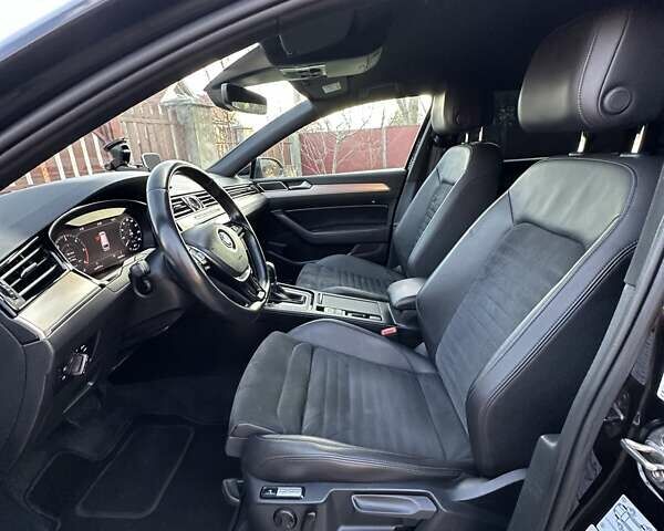 Черный Фольксваген Пассат, объемом двигателя 2 л и пробегом 186 тыс. км за 20499 $, фото 117 на Automoto.ua