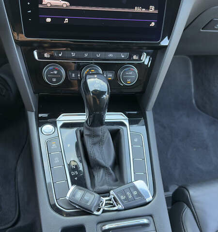 Чорний Фольксваген Пассат, об'ємом двигуна 1.97 л та пробігом 175 тис. км за 21900 $, фото 45 на Automoto.ua