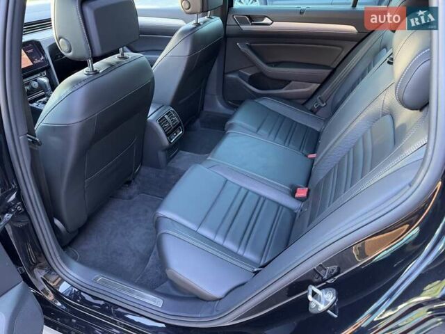 Черный Фольксваген Пассат, объемом двигателя 1.97 л и пробегом 200 тыс. км за 23300 $, фото 63 на Automoto.ua