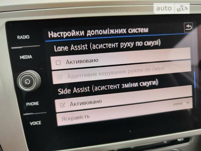 Чорний Фольксваген Пассат, об'ємом двигуна 1.97 л та пробігом 190 тис. км за 18555 $, фото 140 на Automoto.ua