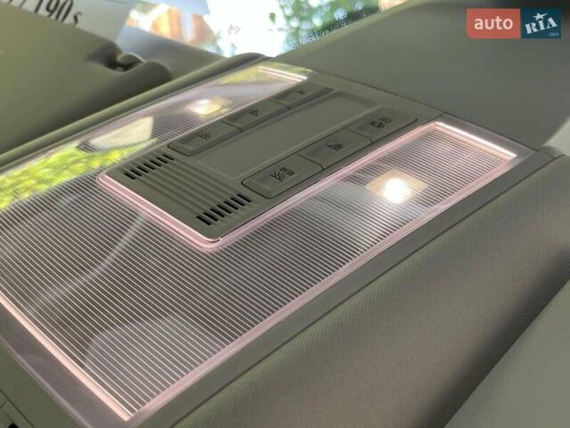 Чорний Фольксваген Пассат, об'ємом двигуна 2 л та пробігом 107 тис. км за 27440 $, фото 27 на Automoto.ua