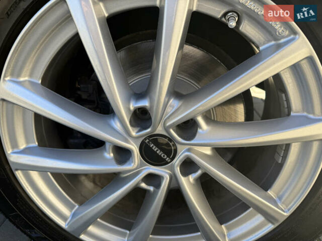 Чорний Фольксваген Пассат, об'ємом двигуна 2 л та пробігом 274 тис. км за 17650 $, фото 42 на Automoto.ua