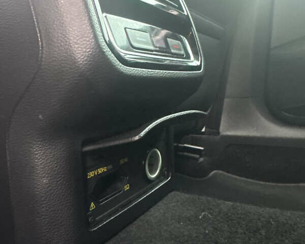 Черный Фольксваген Пассат, объемом двигателя 2 л и пробегом 250 тыс. км за 17400 $, фото 21 на Automoto.ua