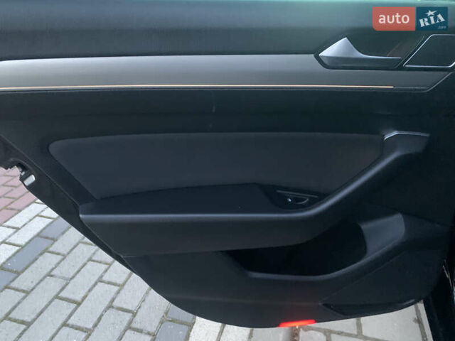 Чорний Фольксваген Пассат, об'ємом двигуна 2 л та пробігом 220 тис. км за 17700 $, фото 16 на Automoto.ua