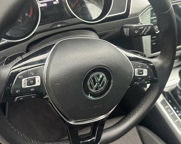 Черный Фольксваген Пассат, объемом двигателя 2 л и пробегом 250 тыс. км за 17400 $, фото 25 на Automoto.ua