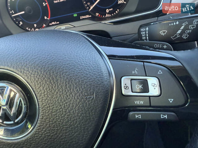 Чорний Фольксваген Пассат, об'ємом двигуна 2 л та пробігом 274 тис. км за 17650 $, фото 28 на Automoto.ua