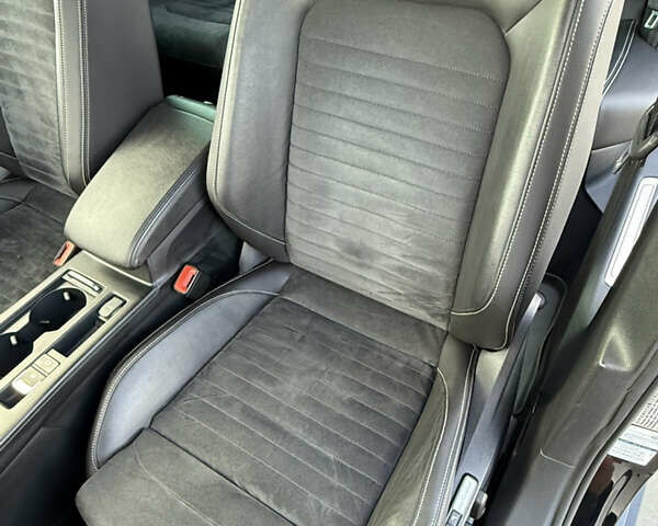 Черный Фольксваген Пассат, объемом двигателя 1.97 л и пробегом 129 тыс. км за 27000 $, фото 23 на Automoto.ua