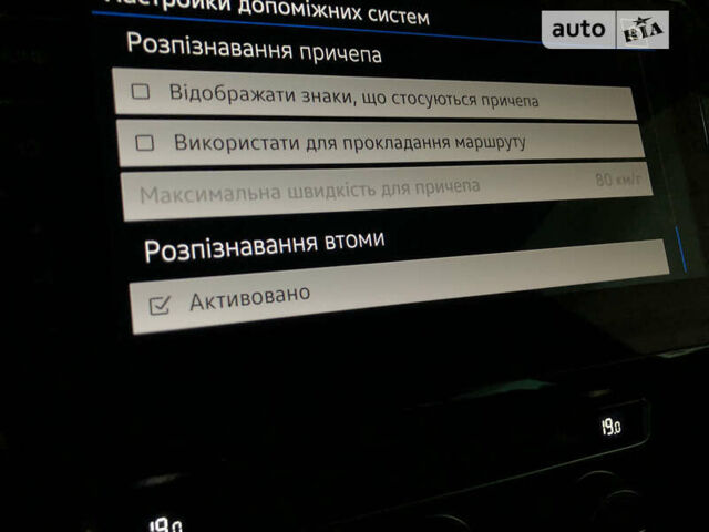 Чорний Фольксваген Пассат, об'ємом двигуна 2 л та пробігом 236 тис. км за 19000 $, фото 56 на Automoto.ua