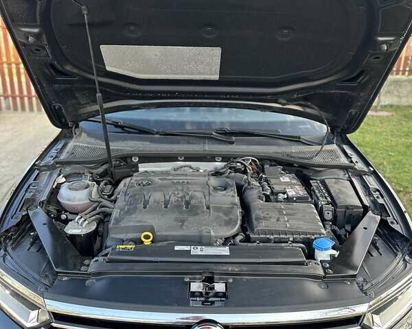 Черный Фольксваген Пассат, объемом двигателя 2 л и пробегом 186 тыс. км за 20499 $, фото 158 на Automoto.ua