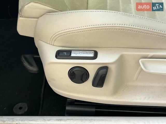 Чорний Фольксваген Пассат, об'ємом двигуна 2 л та пробігом 107 тис. км за 27440 $, фото 23 на Automoto.ua