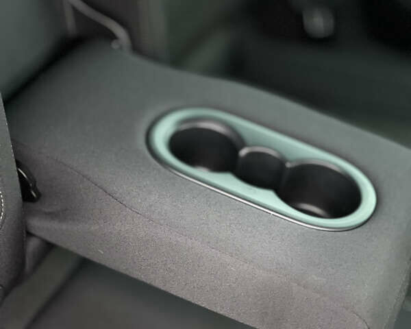 Черный Фольксваген Пассат, объемом двигателя 1.97 л и пробегом 281 тыс. км за 18099 $, фото 32 на Automoto.ua