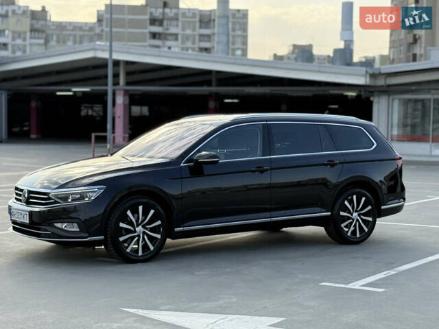 Черный Фольксваген Пассат, объемом двигателя 1.97 л и пробегом 129 тыс. км за 27000 $, фото 5 на Automoto.ua