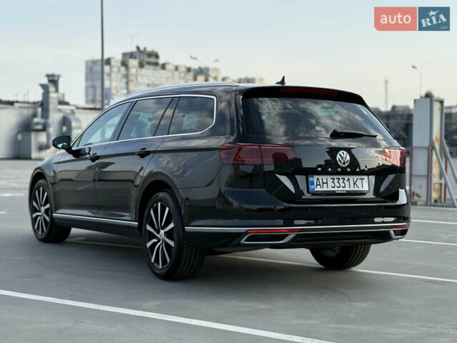 Черный Фольксваген Пассат, объемом двигателя 1.97 л и пробегом 129 тыс. км за 27000 $, фото 7 на Automoto.ua