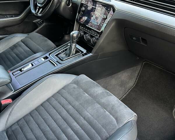 Чорний Фольксваген Пассат, об'ємом двигуна 1.97 л та пробігом 186 тис. км за 20450 $, фото 115 на Automoto.ua