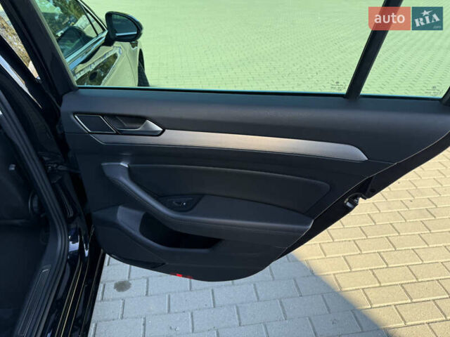 Чорний Фольксваген Пассат, об'ємом двигуна 2 л та пробігом 274 тис. км за 17650 $, фото 21 на Automoto.ua