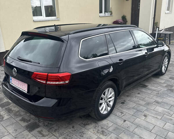 Черный Фольксваген Пассат, объемом двигателя 2 л и пробегом 250 тыс. км за 17400 $, фото 5 на Automoto.ua