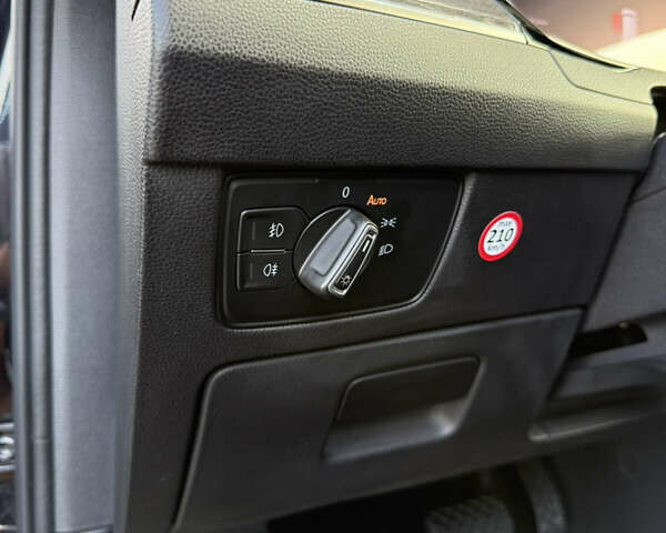 Черный Фольксваген Пассат, объемом двигателя 1.97 л и пробегом 129 тыс. км за 27000 $, фото 26 на Automoto.ua