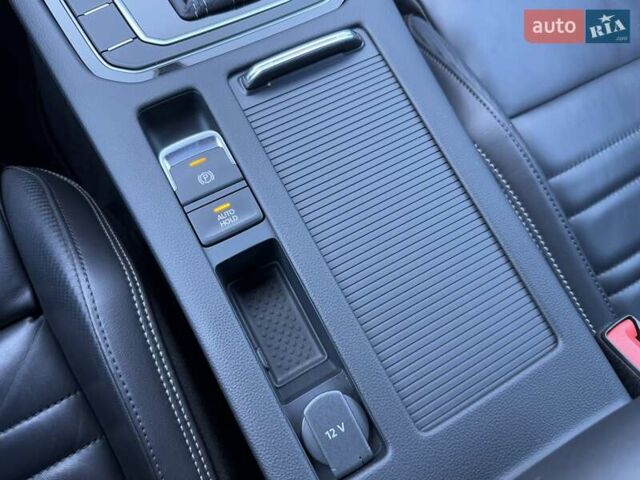 Черный Фольксваген Пассат, объемом двигателя 1.97 л и пробегом 200 тыс. км за 23300 $, фото 48 на Automoto.ua