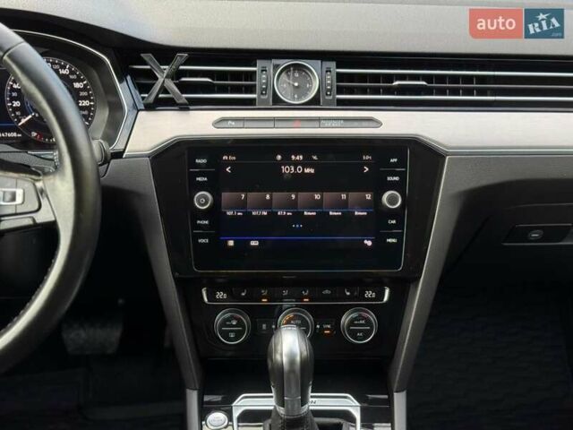 Чорний Фольксваген Пассат, об'ємом двигуна 1.97 л та пробігом 147 тис. км за 25999 $, фото 42 на Automoto.ua