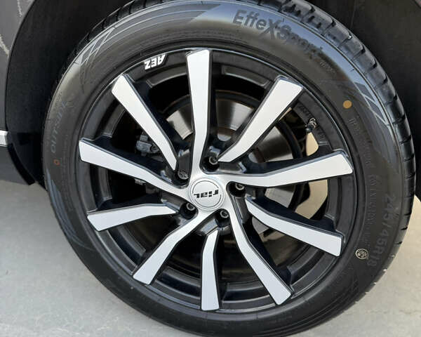 Черный Фольксваген Пассат, объемом двигателя 1.97 л и пробегом 129 тыс. км за 27000 $, фото 19 на Automoto.ua