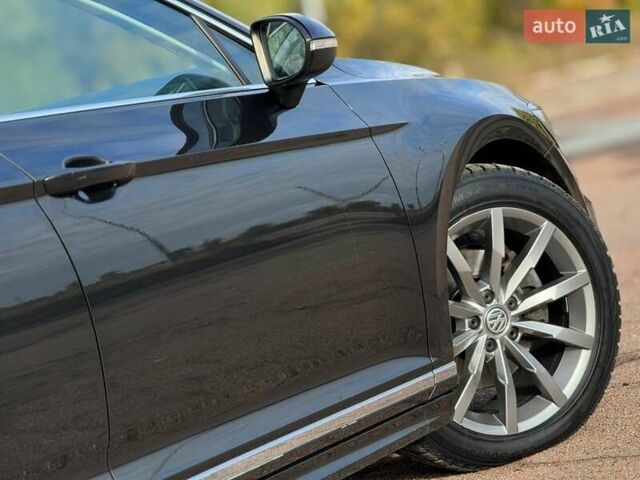 Чорний Фольксваген Пассат, об'ємом двигуна 1.97 л та пробігом 147 тис. км за 25999 $, фото 12 на Automoto.ua