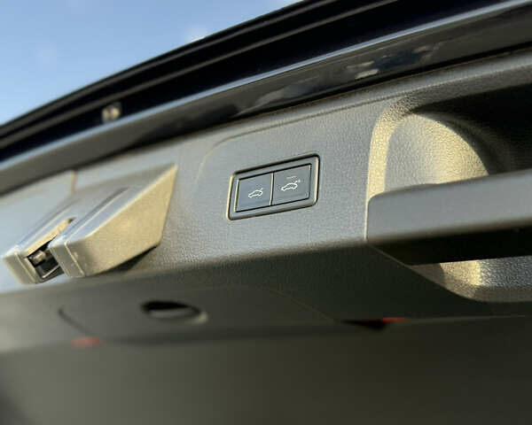 Черный Фольксваген Пассат, объемом двигателя 1.97 л и пробегом 129 тыс. км за 27000 $, фото 33 на Automoto.ua