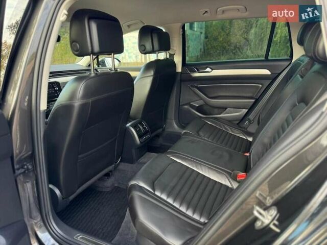 Чорний Фольксваген Пассат, об'ємом двигуна 1.97 л та пробігом 147 тис. км за 25999 $, фото 13 на Automoto.ua