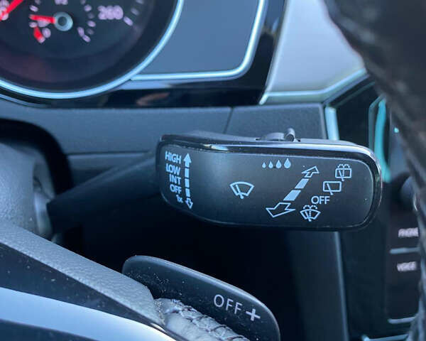 Черный Фольксваген Пассат, объемом двигателя 2 л и пробегом 235 тыс. км за 19771 $, фото 23 на Automoto.ua