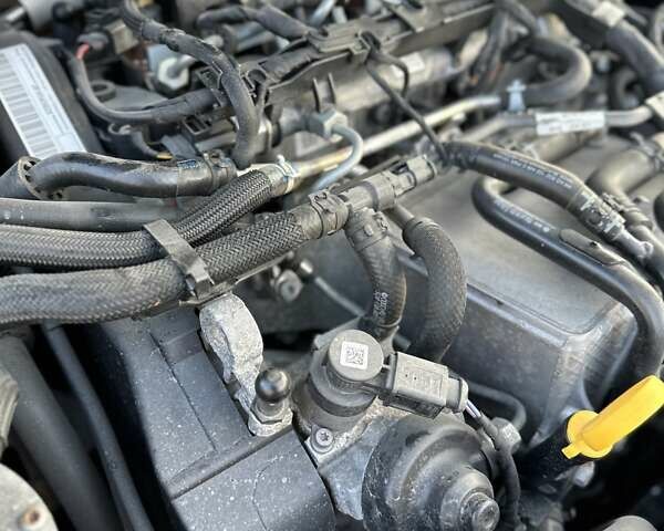 Черный Фольксваген Пассат, объемом двигателя 2 л и пробегом 186 тыс. км за 19950 $, фото 141 на Automoto.ua