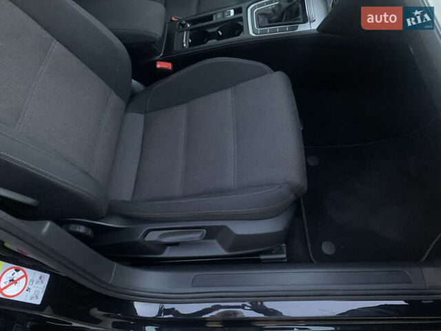 Чорний Фольксваген Пассат, об'ємом двигуна 2 л та пробігом 220 тис. км за 17700 $, фото 19 на Automoto.ua
