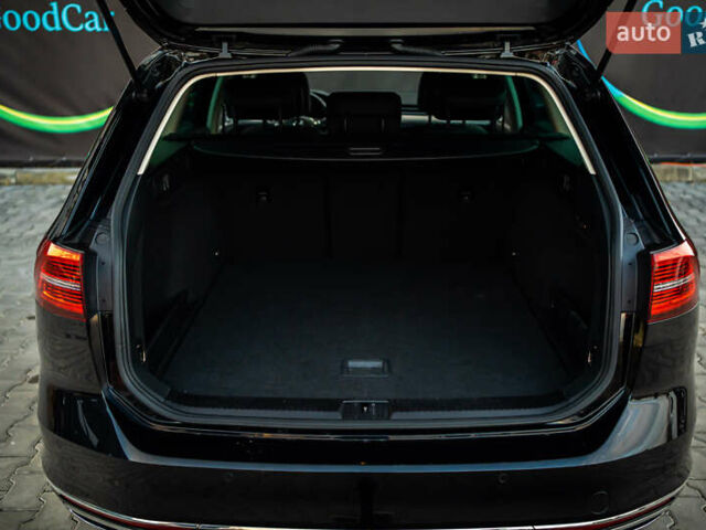 Черный Фольксваген Пассат, объемом двигателя 2 л и пробегом 215 тыс. км за 21700 $, фото 62 на Automoto.ua