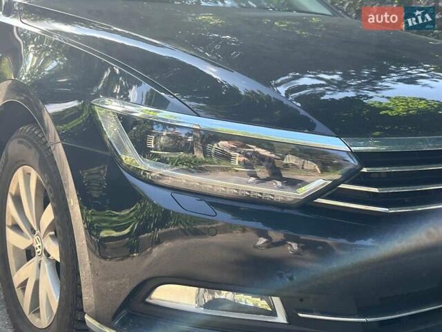 Чорний Фольксваген Пассат, об'ємом двигуна 2 л та пробігом 107 тис. км за 27440 $, фото 2 на Automoto.ua