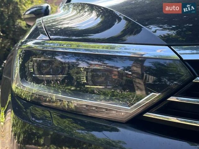 Чорний Фольксваген Пассат, об'ємом двигуна 2 л та пробігом 107 тис. км за 27440 $, фото 15 на Automoto.ua