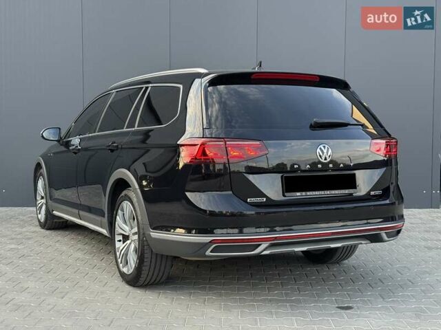 Черный Фольксваген Пассат, объемом двигателя 1.97 л и пробегом 186 тыс. км за 27400 $, фото 3 на Automoto.ua