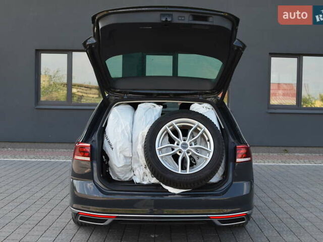 Черный Фольксваген Пассат, объемом двигателя 1.4 л и пробегом 170 тыс. км за 22502 $, фото 38 на Automoto.ua