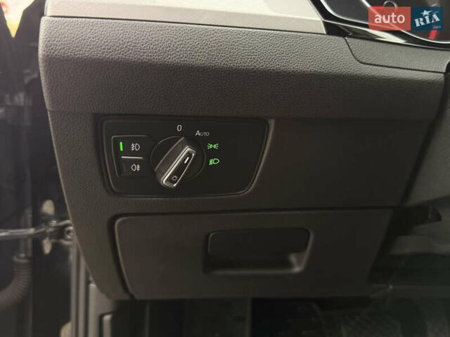 Чорний Фольксваген Пассат, об'ємом двигуна 2 л та пробігом 200 тис. км за 18999 $, фото 33 на Automoto.ua