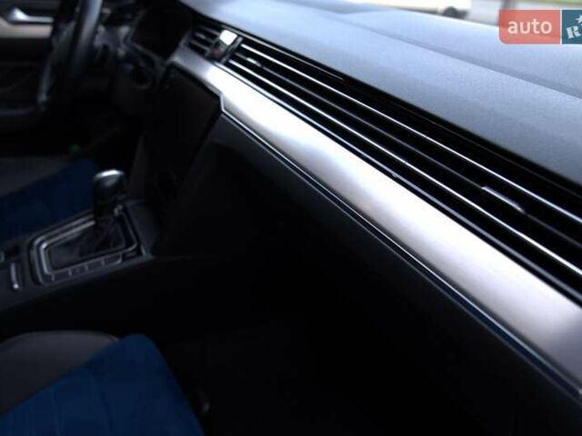 Черный Фольксваген Пассат, объемом двигателя 1.97 л и пробегом 183 тыс. км за 24800 $, фото 38 на Automoto.ua