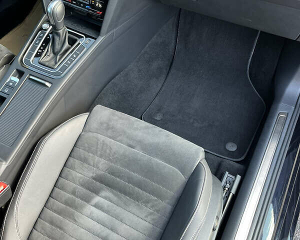 Черный Фольксваген Пассат, объемом двигателя 1.97 л и пробегом 145 тыс. км за 26300 $, фото 19 на Automoto.ua