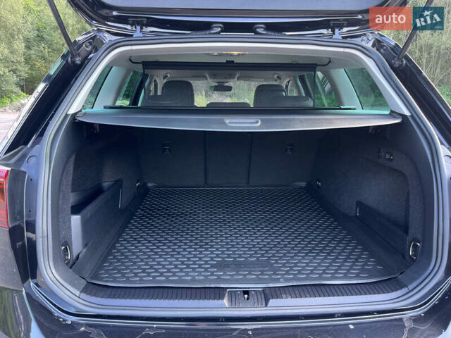 Черный Фольксваген Пассат, объемом двигателя 1.97 л и пробегом 145 тыс. км за 26300 $, фото 11 на Automoto.ua