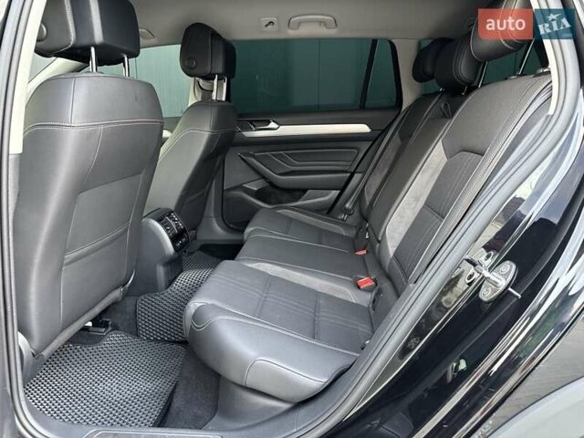 Черный Фольксваген Пассат, объемом двигателя 1.97 л и пробегом 186 тыс. км за 27400 $, фото 17 на Automoto.ua