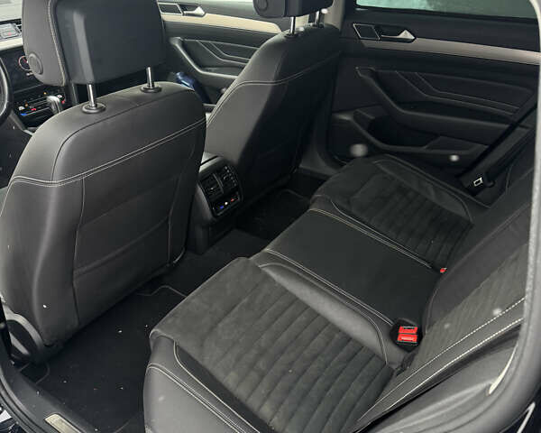 Черный Фольксваген Пассат, объемом двигателя 1.97 л и пробегом 207 тыс. км за 21500 $, фото 7 на Automoto.ua