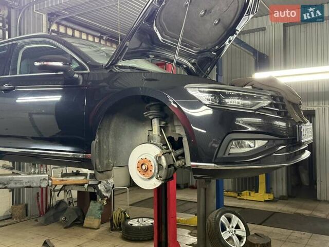 Черный Фольксваген Пассат, объемом двигателя 1.97 л и пробегом 188 тыс. км за 20800 $, фото 11 на Automoto.ua