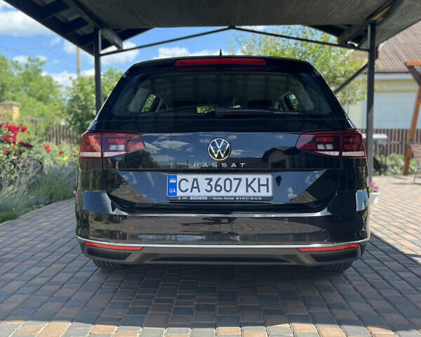 Черный Фольксваген Пассат, объемом двигателя 1.97 л и пробегом 201 тыс. км за 21500 $, фото 12 на Automoto.ua