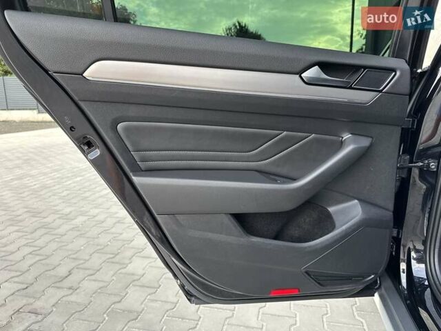 Черный Фольксваген Пассат, объемом двигателя 1.97 л и пробегом 186 тыс. км за 27400 $, фото 18 на Automoto.ua