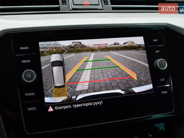 Черный Фольксваген Пассат, объемом двигателя 1.4 л и пробегом 170 тыс. км за 22502 $, фото 24 на Automoto.ua