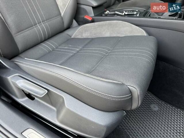 Черный Фольксваген Пассат, объемом двигателя 1.97 л и пробегом 186 тыс. км за 27400 $, фото 25 на Automoto.ua