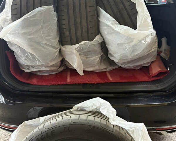 Черный Фольксваген Пассат, объемом двигателя 1.97 л и пробегом 207 тыс. км за 22700 $, фото 14 на Automoto.ua